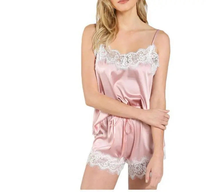 Ensemble Nuisette et Short Satiné à Dentelle - Élégance et Confort au Naturel La Maison du Satin