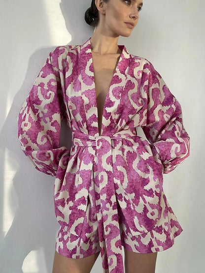 L'Ensemble Kimono Coralline en Satin - L’Élégance Absolue La Maison du Satin