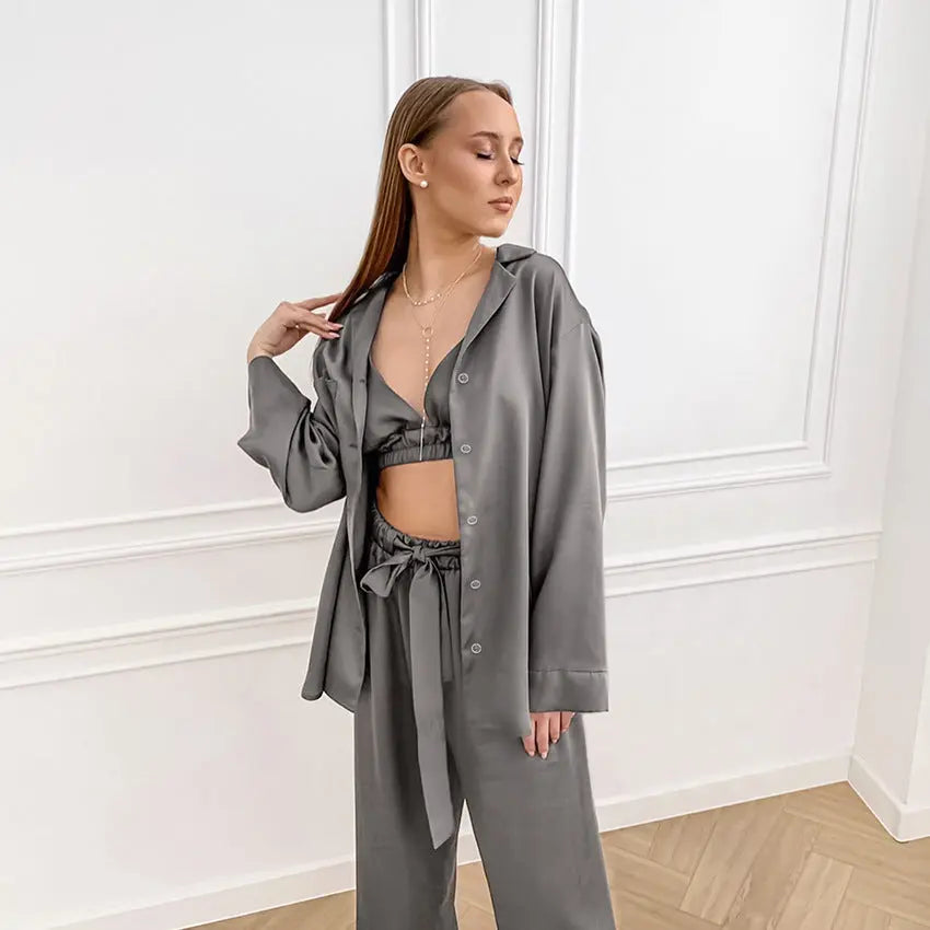 Pyjama Sorela Satin 3 Pièces - Élégance et Séduction La Maison du Satin